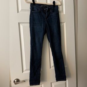 Dark wash skinny jeans